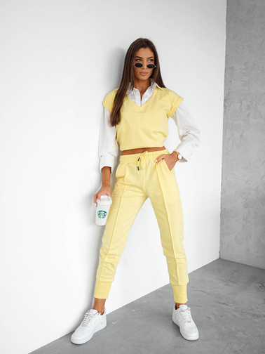 KOMPLET DRESOWY T-SHIRT+ SPODNIE Z PRZESZYCIEM- BANANOWY