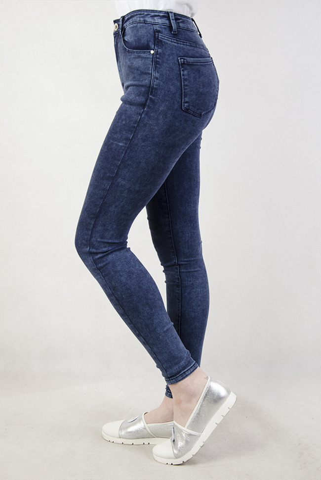 Spodnie jeansowe marmurkowe idealnie przylegające